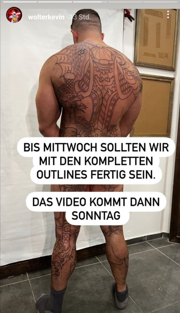 KEVIN WOLTER mit Ganzkörpertattoo?
